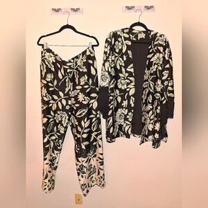 Floral Black and Green Women's 2pc Set
